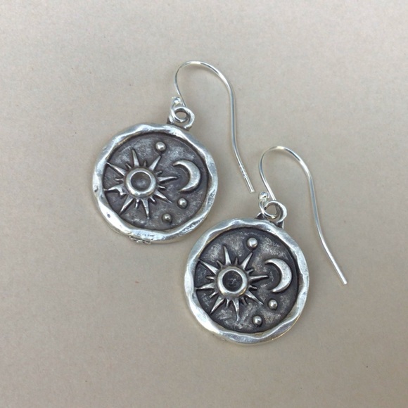 Artisan Jewelry - artisan Sundance Charm silver earrings